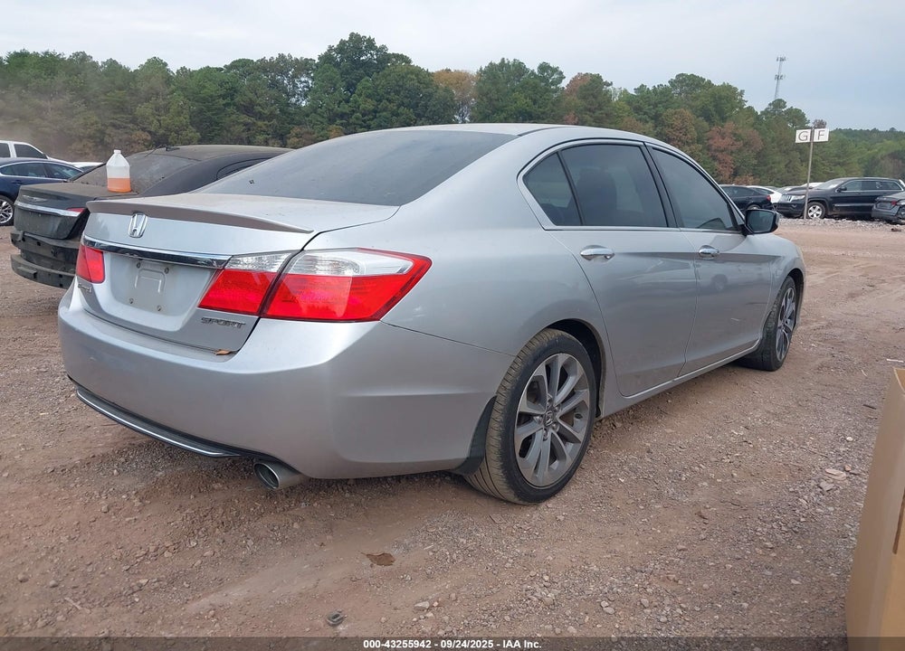 2013 HONDA ACCORD VIN: 1HGCR2F52DA185073