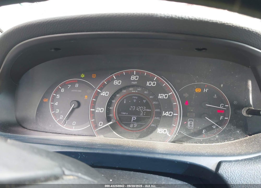 2013 HONDA ACCORD VIN: 1HGCR2F52DA185073