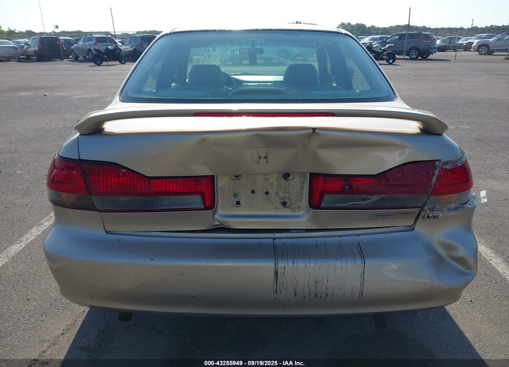 2002 HONDA ACCORD 3.0 EX VIN: 1HGCG16542A003726