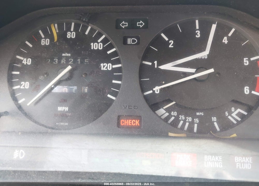 1988 BMW 325 VIN: WBAAE5404J8813659