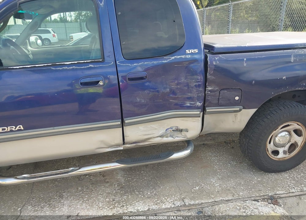 2000 TOYOTA TUNDRA SR5 V8 VIN: 5TBRT3414YS003441