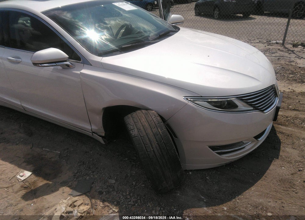 2015 LINCOLN MKZ VIN: 3LN6L2GKXFR618757