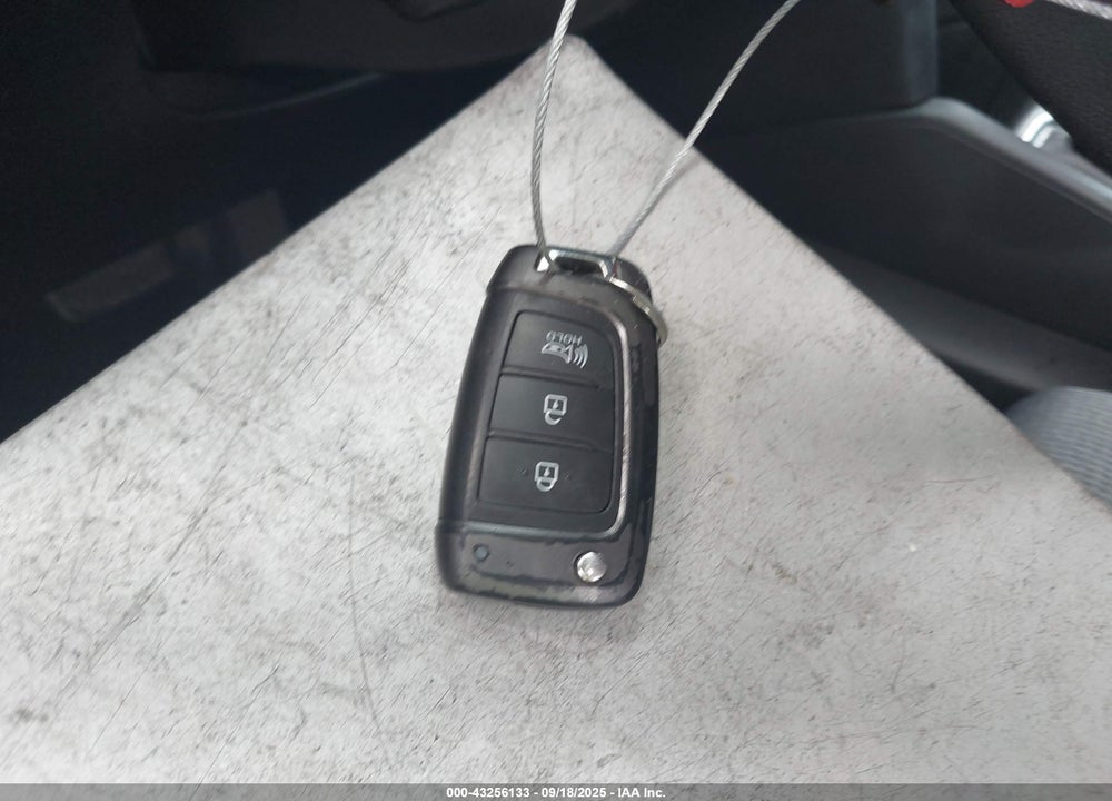 2020 HYUNDAI SANTA FE SE VIN: 5NMS23AD5LH258217