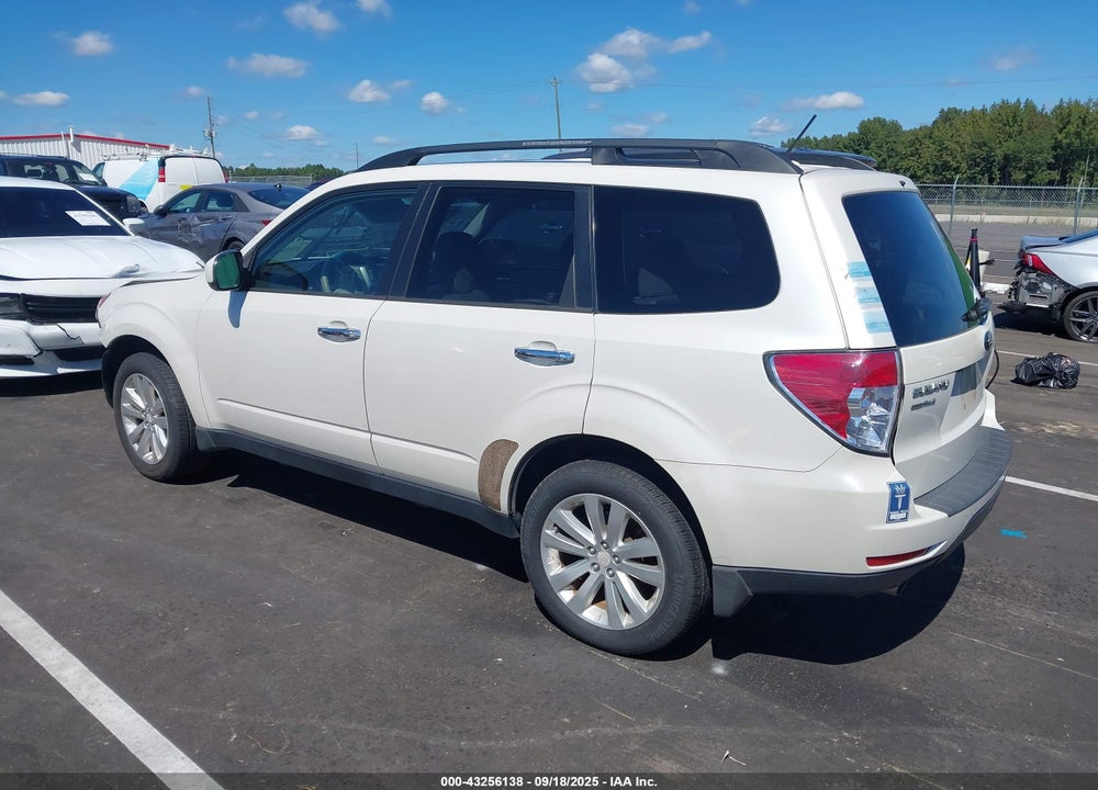 2011 SUBARU FORESTER VIN: JF2SHAFC7BH717834