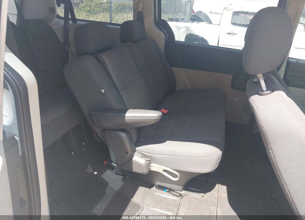2008 DODGE GRAND CARAVAN SE VIN: 1D8HN44H98B102815