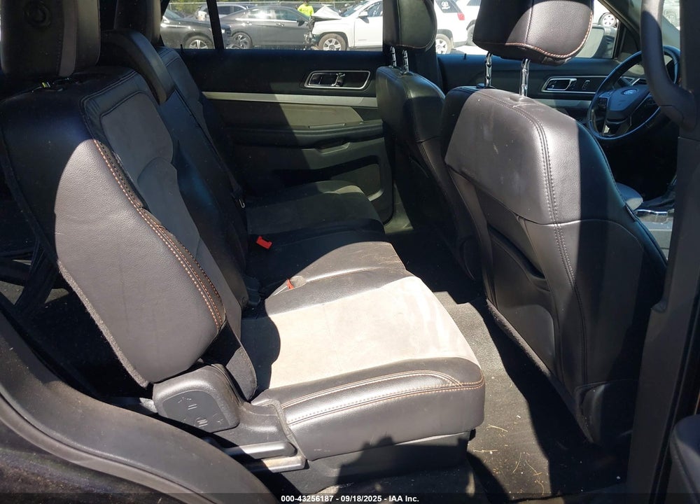 2017 FORD EXPLORER XLT VIN: 1FM5K8D80HGC44230