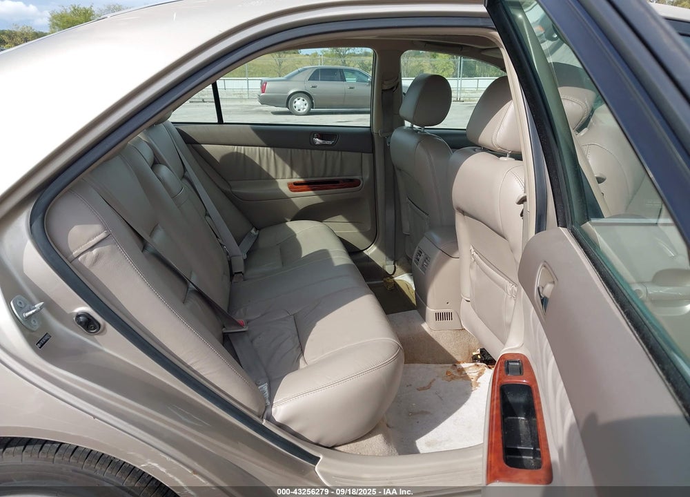2004 TOYOTA CAMRY XLE V6 VIN: 4T1BF30K74U080174