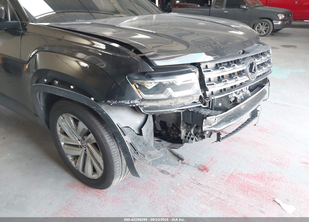 2018 VOLKSWAGEN ATLAS 3.6L V6 LAUNCH EDITION VIN: 1V2BR2CA1JC510063
