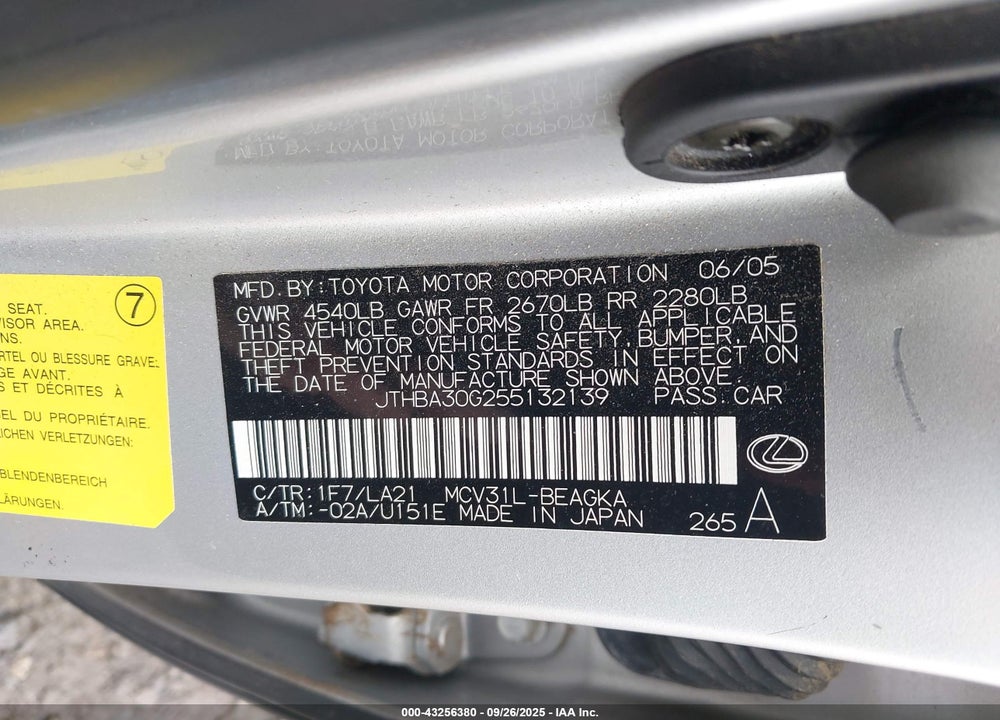 2005 LEXUS ES 330 VIN: JTHBA30G255132139