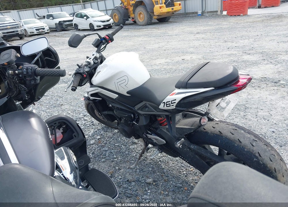 2024 TRIUMPH MOTORCYCLE STREET TRIPLE VIN: SMTA604S0RTBL7292