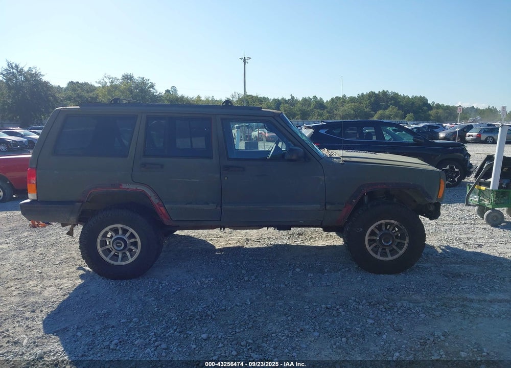 1998 JEEP CHEROKEE CLASSIC/SPORT VIN: 1J4FJ68S4WL252870