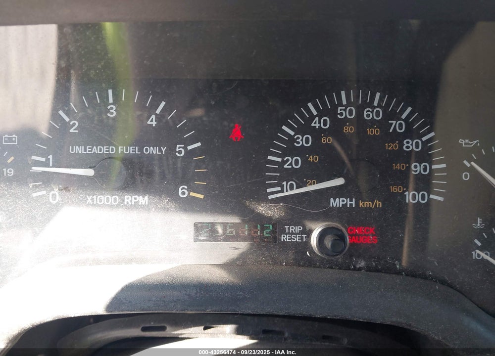 1998 JEEP CHEROKEE CLASSIC/SPORT VIN: 1J4FJ68S4WL252870