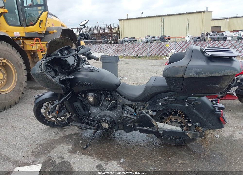 2022 INDIAN MOTORCYCLE CO. PURSUIT DARK HORSE VIN: 56KLDDRR9N3410841