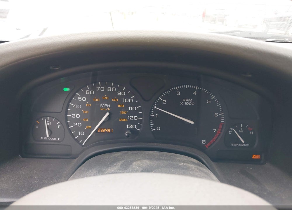 2002 SATURN L-SERIES LW200 VIN: 1G8JU84FX2Y561651