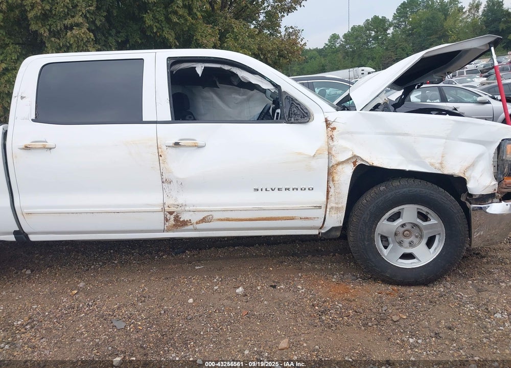 2018 CHEVROLET SILVERADO 1500 2LT VIN: 3GCUKRECXJG240057