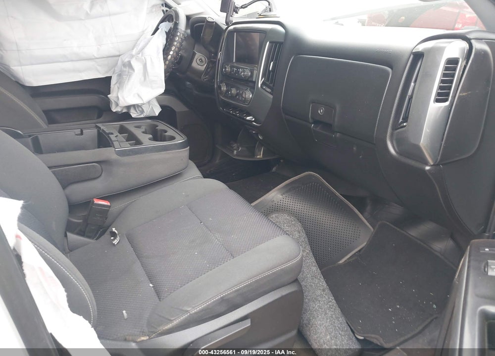 2018 CHEVROLET SILVERADO 1500 2LT VIN: 3GCUKRECXJG240057