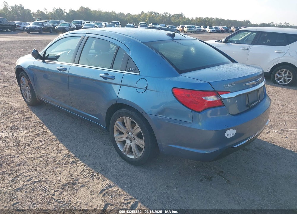 2011 CHRYSLER 200 VIN: 1C3BC1FB1BN576740