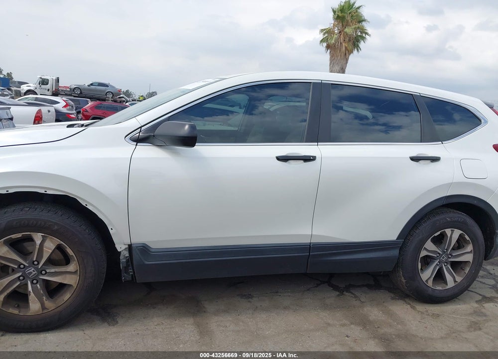 2017 HONDA CR-V LX VIN: 2HKRW5H34HH400806