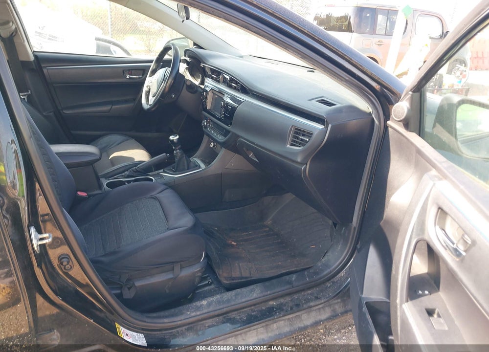 2014 TOYOTA COROLLA VIN: 5YFBURHE3EP012013