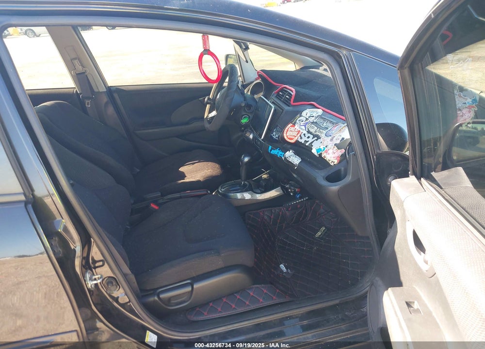 2012 HONDA FIT VIN: JHMGE8H5XCC041977
