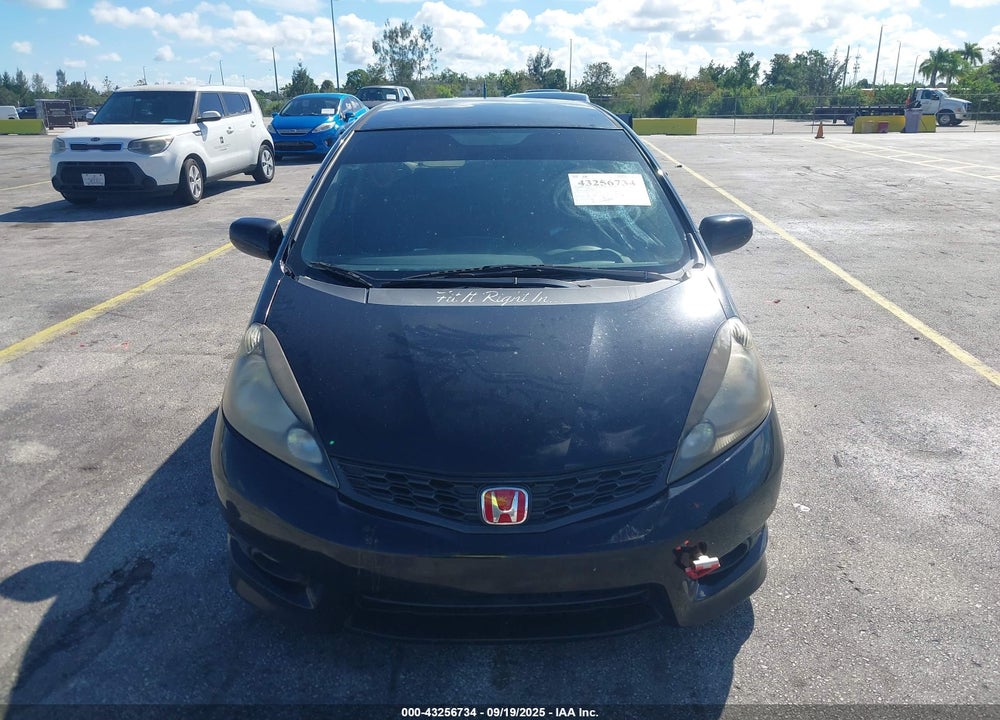 2012 HONDA FIT VIN: JHMGE8H5XCC041977