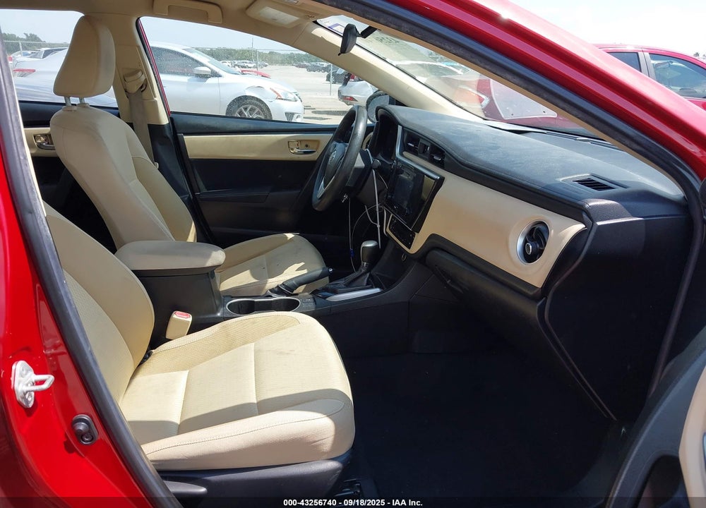 2019 TOYOTA COROLLA LE VIN: 5YFBURHEXKP945922