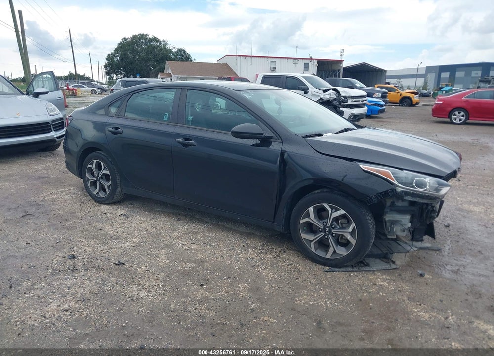 2020 KIA FORTE LXS VIN: 3KPF24AD5LE240539