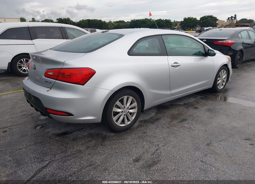 2015 KIA FORTE KOUP EX VIN: KNAFX6A8XF5297204