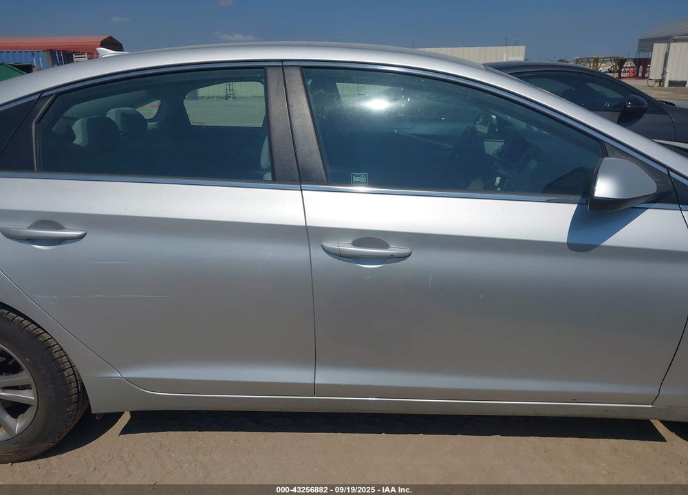 2017 HYUNDAI SONATA SE VIN: 5NPE24AF0HH570315