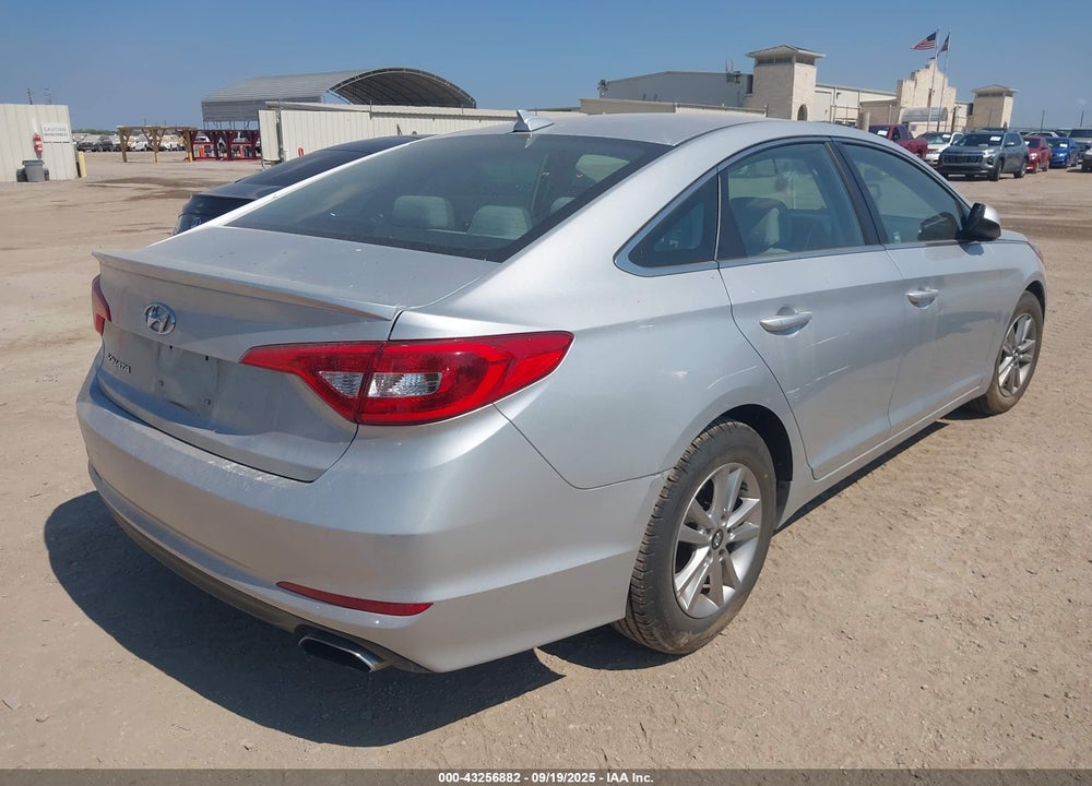 2017 HYUNDAI SONATA SE VIN: 5NPE24AF0HH570315