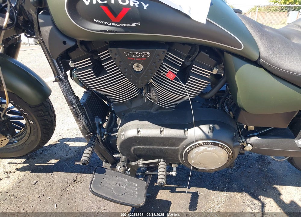 2017 VICTORY MOTORCYCLES GUNNER VIN: 5VPCGBABXH3057760