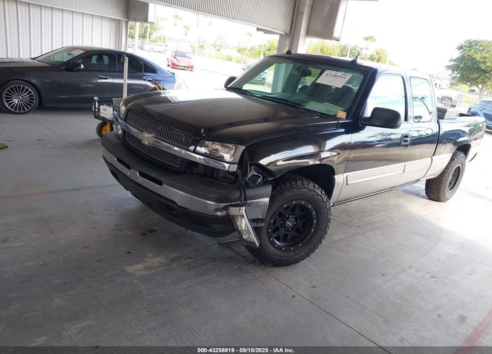 2005 CHEVROLET SILVERADO 1500 LS VIN: 1GCEK19Z45Z195613