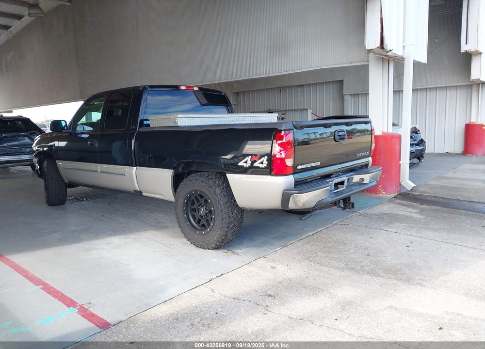 2005 CHEVROLET SILVERADO 1500 LS VIN: 1GCEK19Z45Z195613