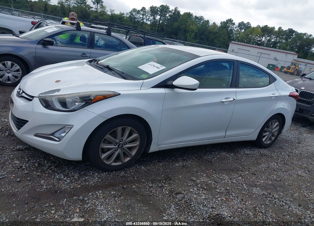 2016 HYUNDAI ELANTRA SE VIN: 5NPDH4AE1GH768871