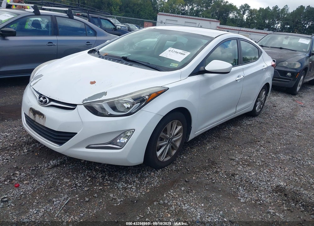 2016 HYUNDAI ELANTRA SE VIN: 5NPDH4AE1GH768871