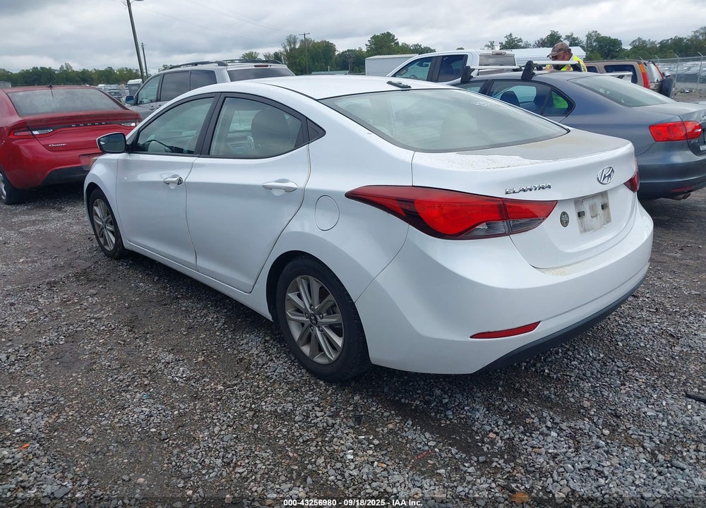 2016 HYUNDAI ELANTRA SE VIN: 5NPDH4AE1GH768871