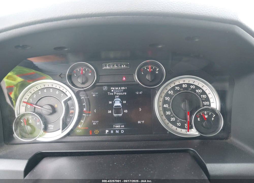 2016 RAM 1500 BIG HORN VIN: 3C6RR7LT2GG240045