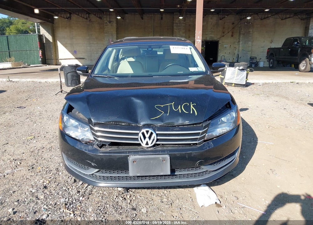 2013 VOLKSWAGEN PASSAT VIN: 1VWBP7A30DC015332