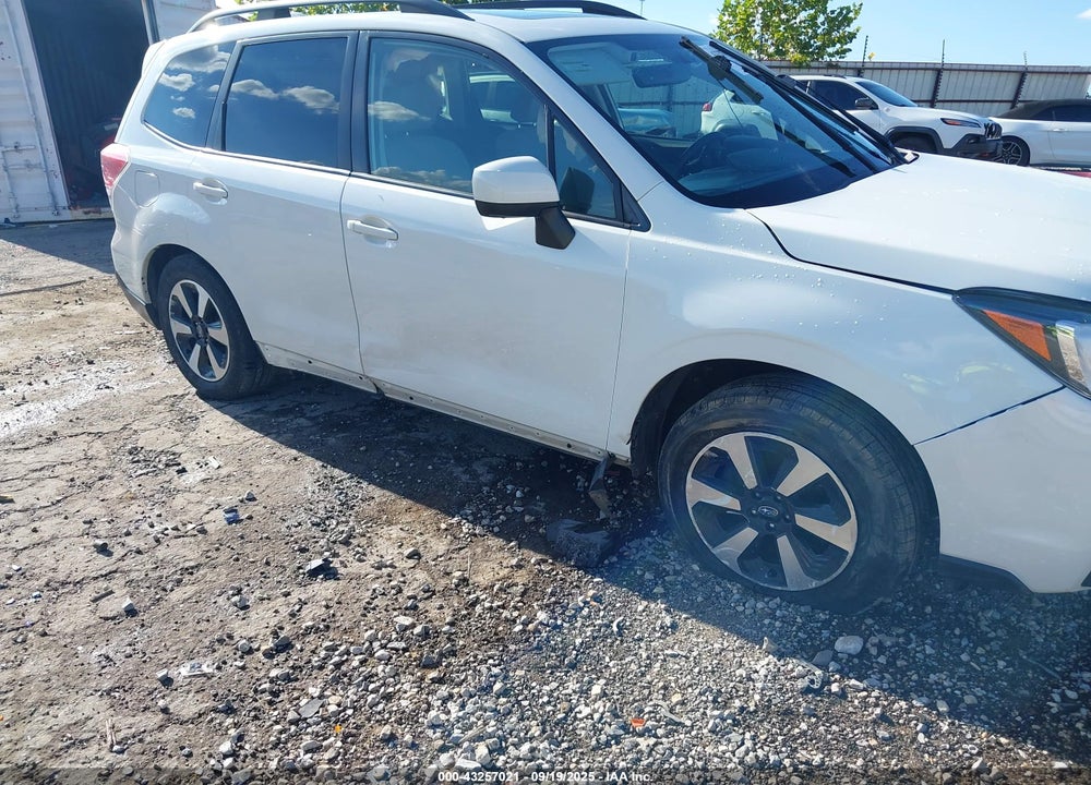 2018 SUBARU FORESTER 2.5I PREMIUM VIN: JF2SJAGC1JH438686