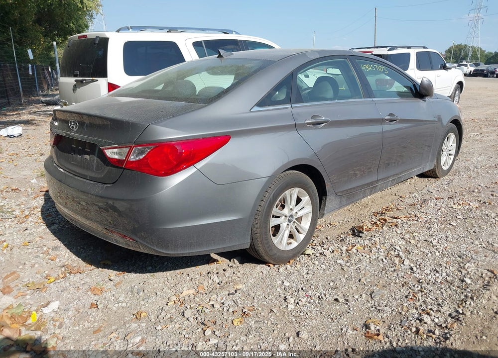2012 HYUNDAI SONATA VIN: 5NPEB4AC2CH445945