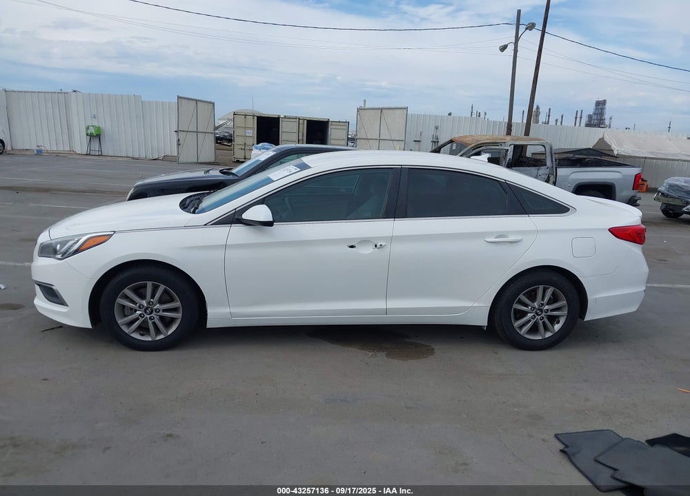2016 HYUNDAI SONATA VIN: 5NPE24AF8GH342870