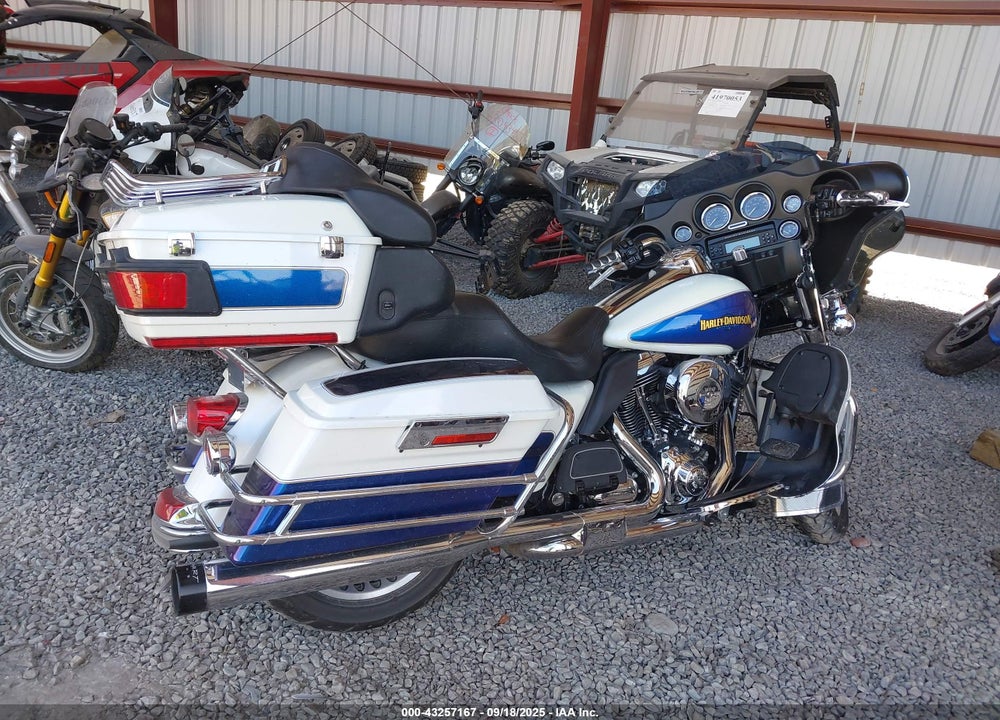 2010 HARLEY-DAVIDSON FLHTCU VIN: 1HD1FC418AB659987