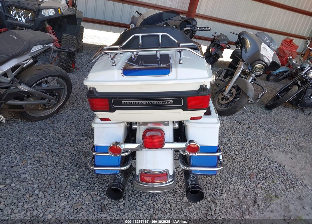 2010 HARLEY-DAVIDSON FLHTCU VIN: 1HD1FC418AB659987