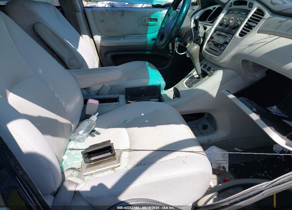 2005 TOYOTA HIGHLANDER V6 VIN: JTEEP21A050110621