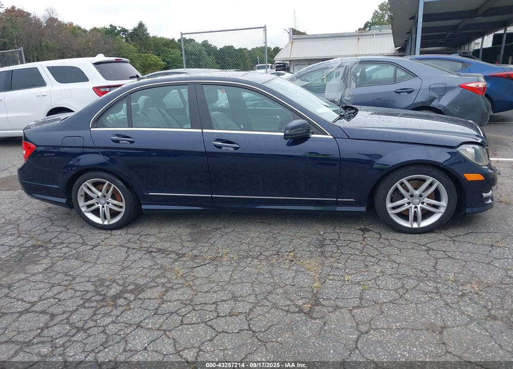 2014 MERCEDES-BENZ C 300 SPORT 4MATIC VIN: WDDGF8AB9EA946973