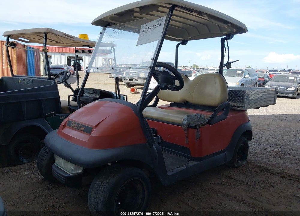 2010 CLUB CARRYALL 500 VIN: PQ1018093788