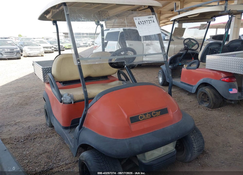2010 CLUB CARRYALL 500 VIN: PQ1018093788