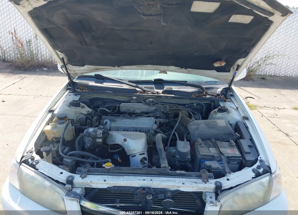 2001 TOYOTA CAMRY LE VIN: 4T1BG22K41U767984