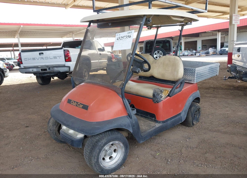 2010 CLUBC CARRYALL 500 VIN: PQ1017093202