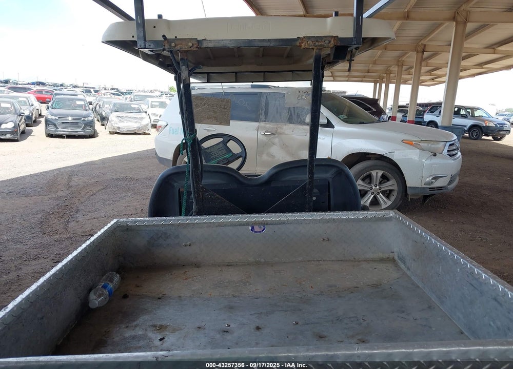 2010 CLUBC CARRYALL 500 VIN: PQ1017093202